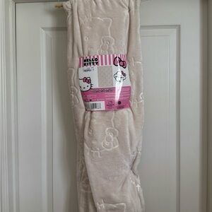 Hello Kitty Cream Plush Throw BNWT Hello Kitty Cream Embossed Throw Blanket